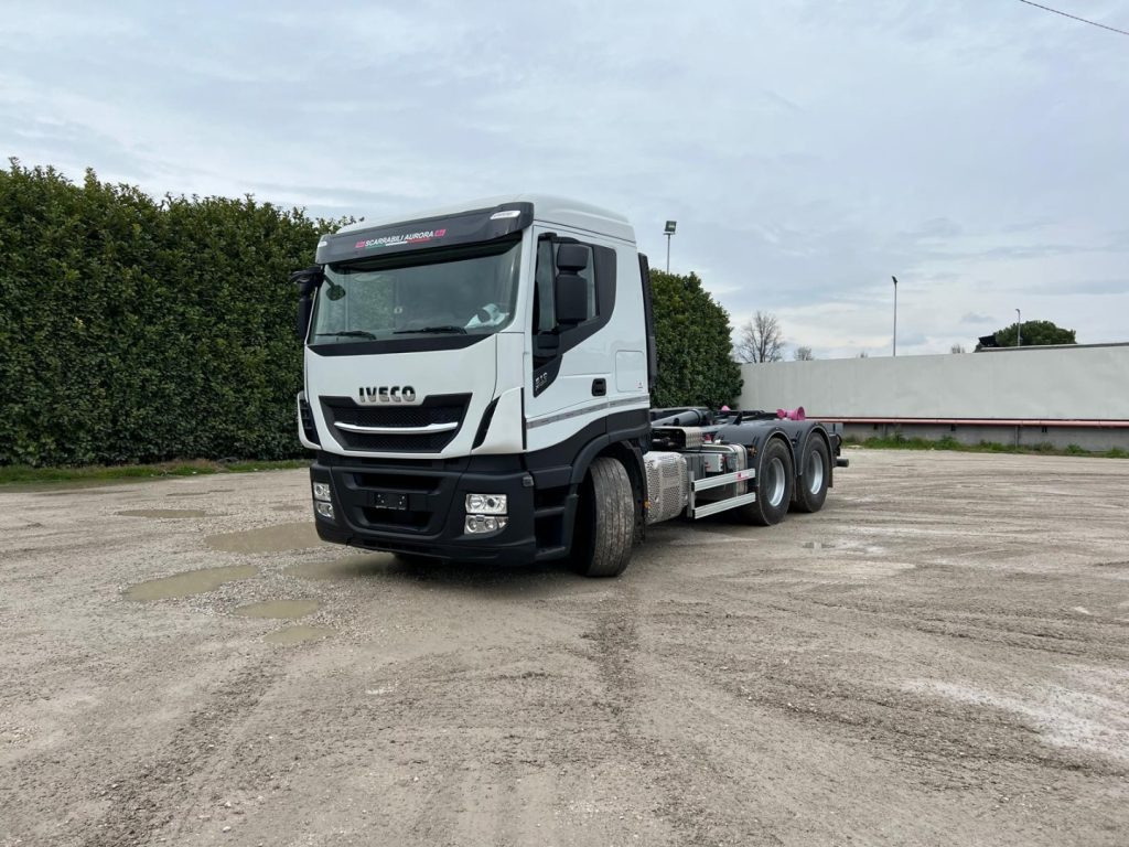 IVECO STRALIS X-WAY 510 TRAKKER SCARRABILE - Крюковой мультилифт: фото 1 IVECO STRALIS X-WAY 510 TRAKKER SCARRABILE - Крюковой мультилифт: фото 1