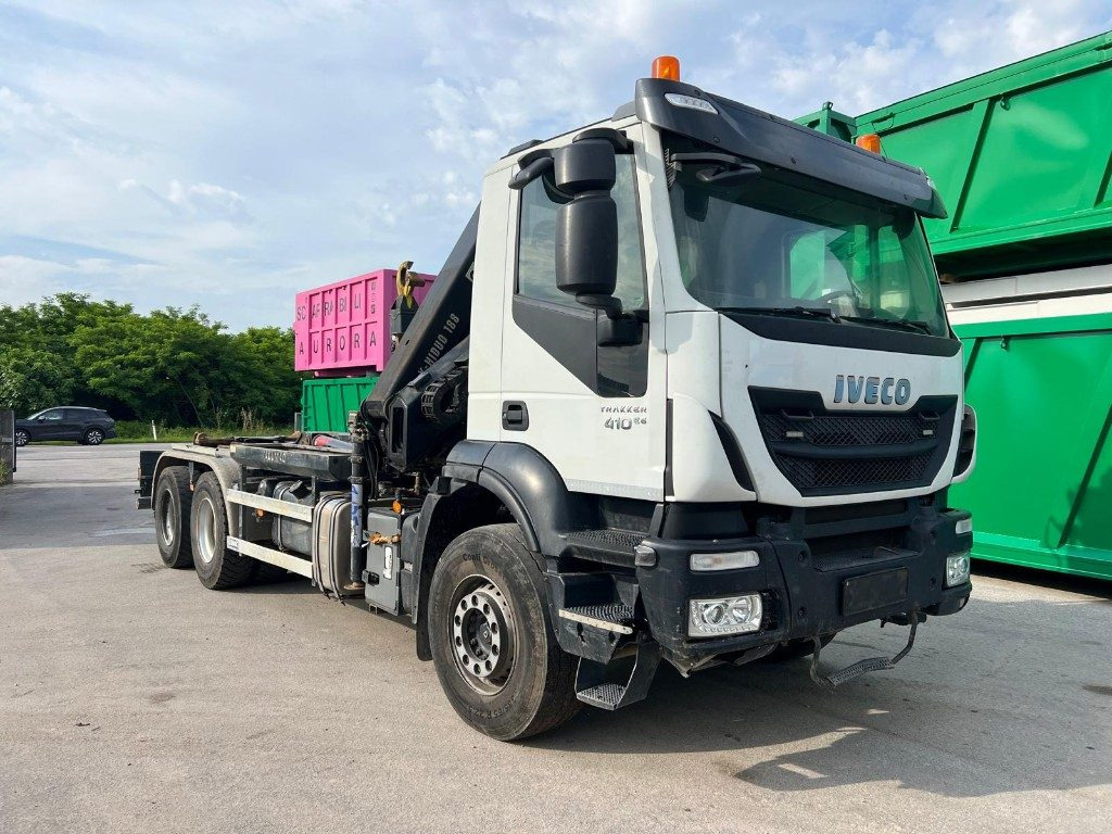 IVECO TRAKKER 410 SCARRABILE - Крюковой мультилифт: фото 2 IVECO TRAKKER 410 SCARRABILE - Крюковой мультилифт: фото 2
