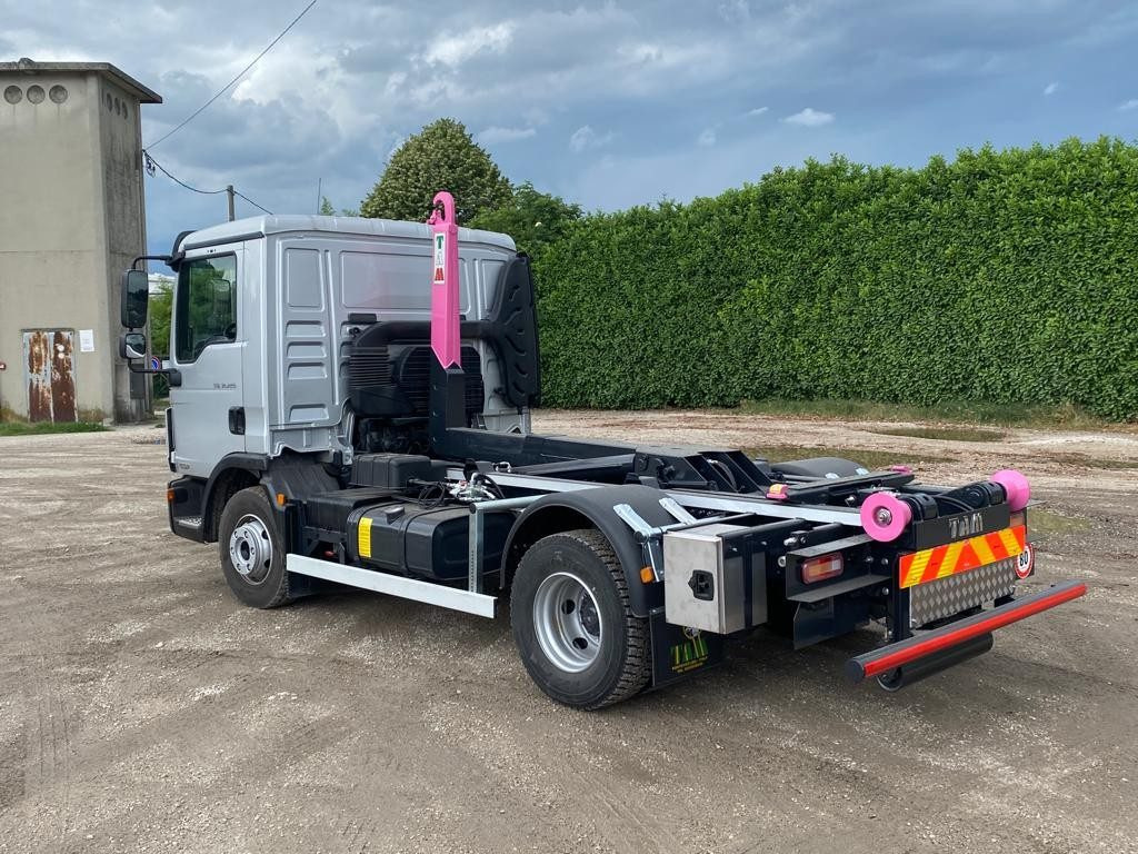 MAN TGM 12.220 - Крюковой мультилифт: фото 3 MAN TGM 12.220 - Крюковой мультилифт: фото 3