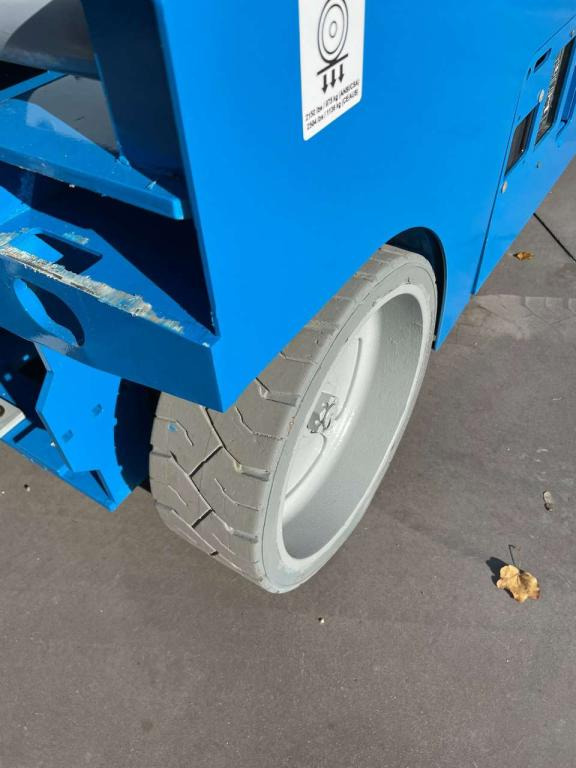 Ножничный подъемник Genie GS-2646: фото 10