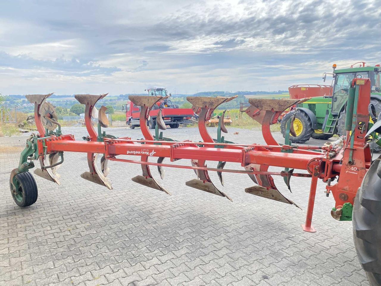Kverneland F 240 - 9 - Плуг: фото 2 Kverneland F 240 - 9 - Плуг: фото 2