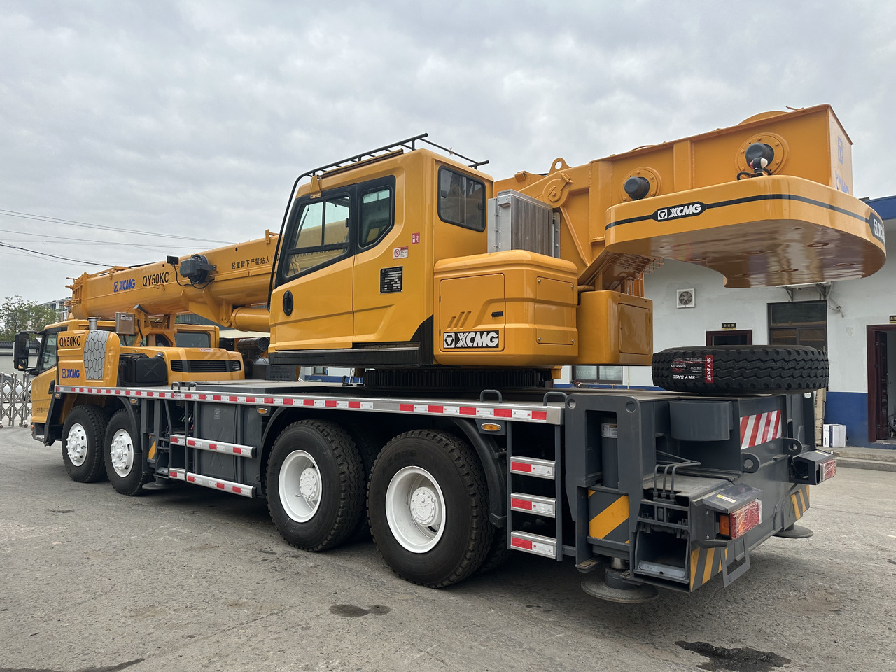 XCMG QY50KC 50 Ton 55ton truck crane - Мобильный кран: фото 2 XCMG QY50KC 50 Ton 55ton truck crane - Мобильный кран: фото 2