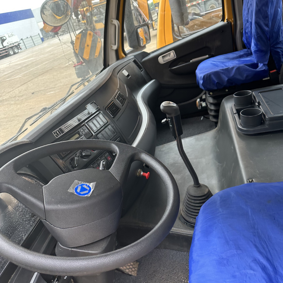 XCMG XCT25L5 QY25K5D QY25K5C QY25K5-I 25ton Used crane - Мобильный кран: фото 5 XCMG XCT25L5 QY25K5D QY25K5C QY25K5-I 25ton Used crane - Мобильный кран: фото 5