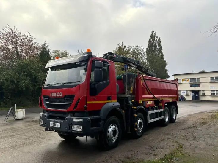 Iveco Trakker - Самосвал: фото 4 Iveco Trakker - Самосвал: фото 4