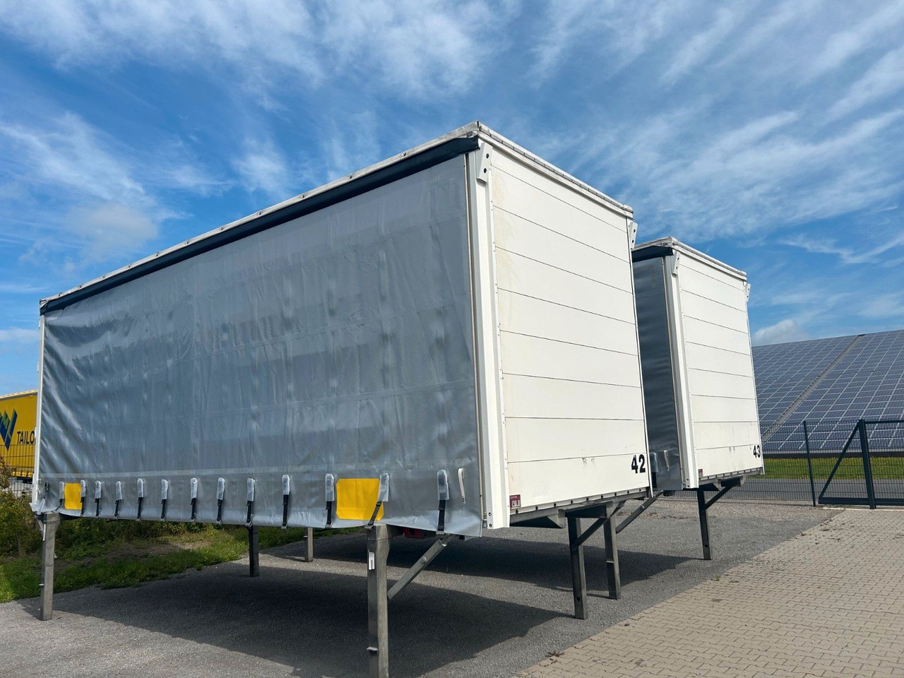 Wecon 6x Wechselpritschen Schiebeplane/Bordwand WP745S - Тентованный кузов: фото 3 Wecon 6x Wechselpritschen Schiebeplane/Bordwand WP745S - Тентованный кузов: фото 3