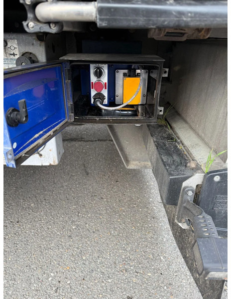 Kraker K-Force 10 mm floor - Полуприцеп с подвижным полом: фото 3 Kraker K-Force 10 mm floor - Полуприцеп с подвижным полом: фото 3