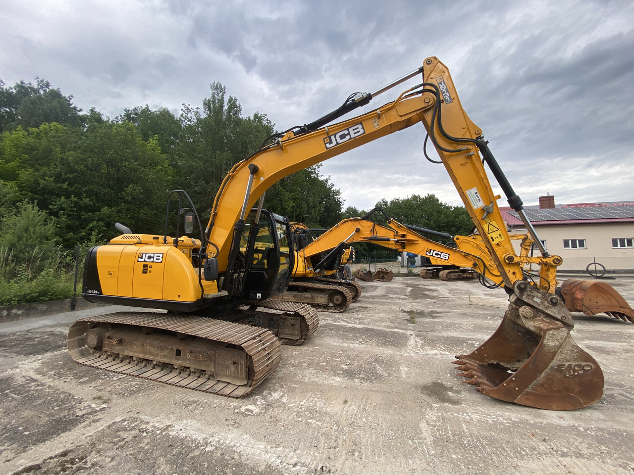 JCB JS131 - Гусеничный экскаватор: фото 2 JCB JS131 - Гусеничный экскаватор: фото 2