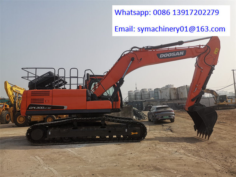 Doosan DX300LC-9C - Гусеничный экскаватор: фото 1 Doosan DX300LC-9C - Гусеничный экскаватор: фото 1