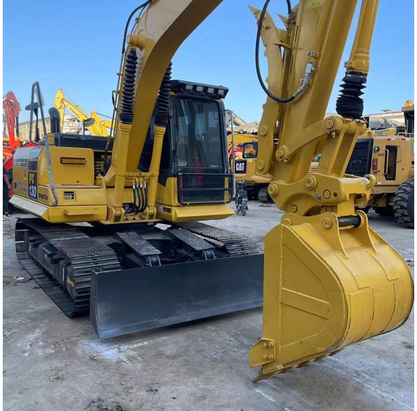 Komatsu PC130 - Гусеничный экскаватор: фото 3 Komatsu PC130 - Гусеничный экскаватор: фото 3