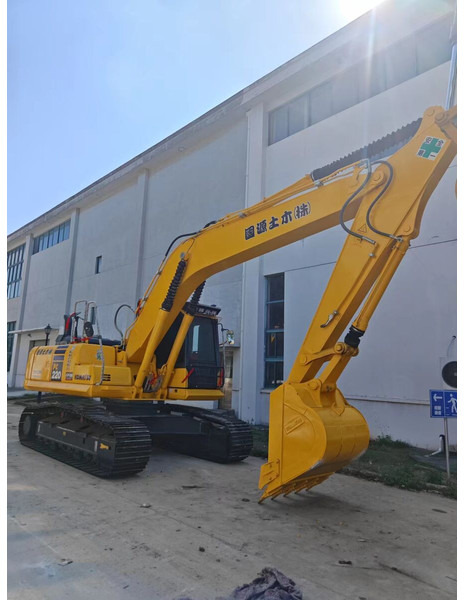 Komatsu PC220-8 - Гусеничный экскаватор: фото 4 Komatsu PC220-8 - Гусеничный экскаватор: фото 4