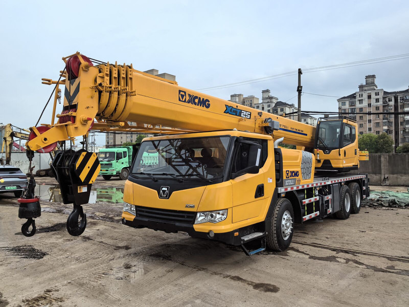 XCMG XCT25 - Вседорожный кран: фото 1 XCMG XCT25 - Вседорожный кран: фото 1