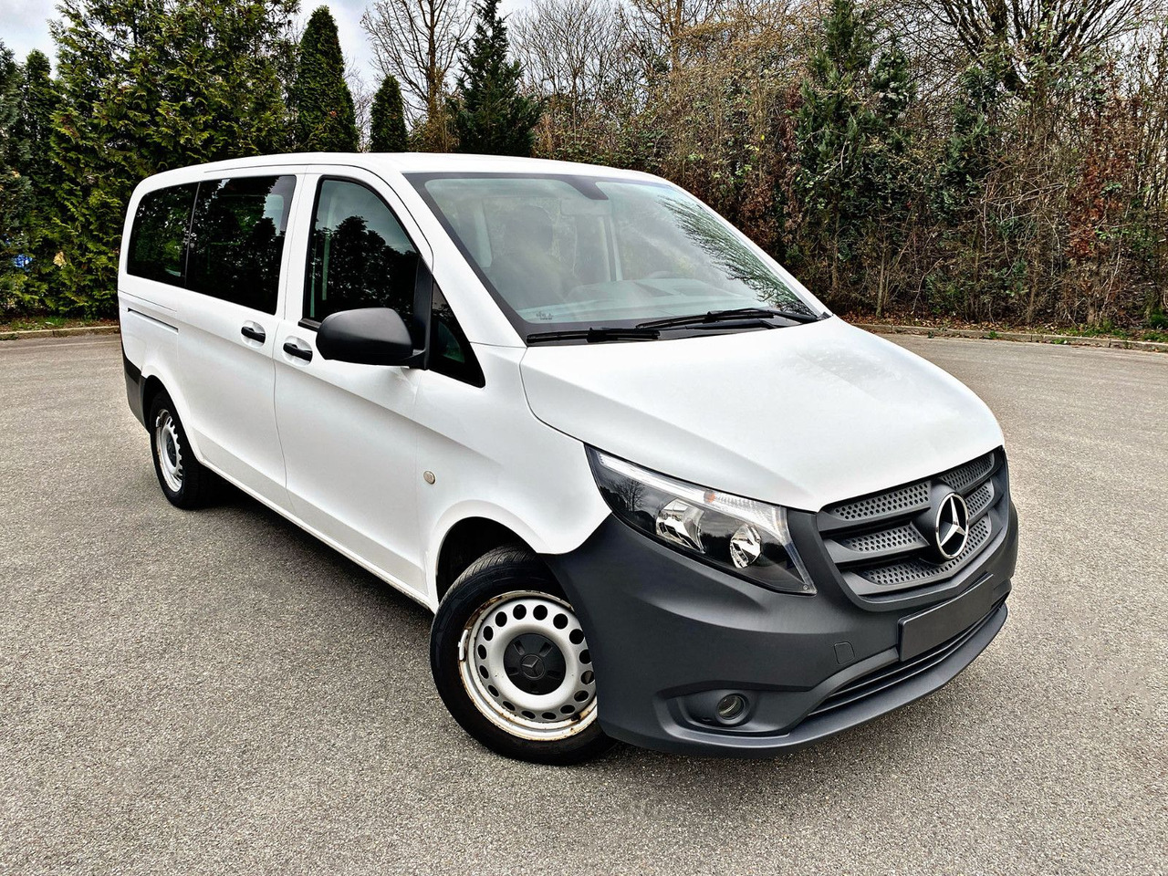 Mercedes-Benz Vito Tourer 114 CDI|Pro|Allrad|lang|8-Sitze|19% - Пассажирский фургон: фото 1 Mercedes-Benz Vito Tourer 114 CDI|Pro|Allrad|lang|8-Sitze|19% - Пассажирский фургон: фото 1