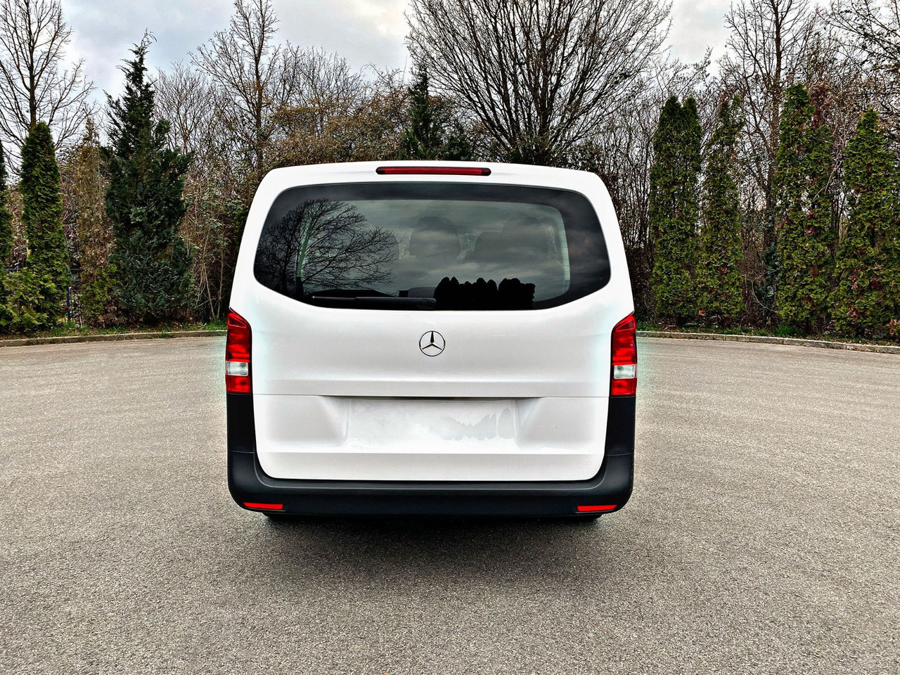 Mercedes-Benz Vito Tourer 114 CDI|Pro|Allrad|lang|8-Sitze|19% - Пассажирский фургон: фото 4 Mercedes-Benz Vito Tourer 114 CDI|Pro|Allrad|lang|8-Sitze|19% - Пассажирский фургон: фото 4