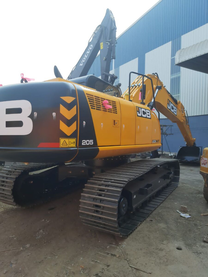 New JCB JS 200 tracked excavator - Гусеничный экскаватор: фото 3 New JCB JS 200 tracked excavator - Гусеничный экскаватор: фото 3