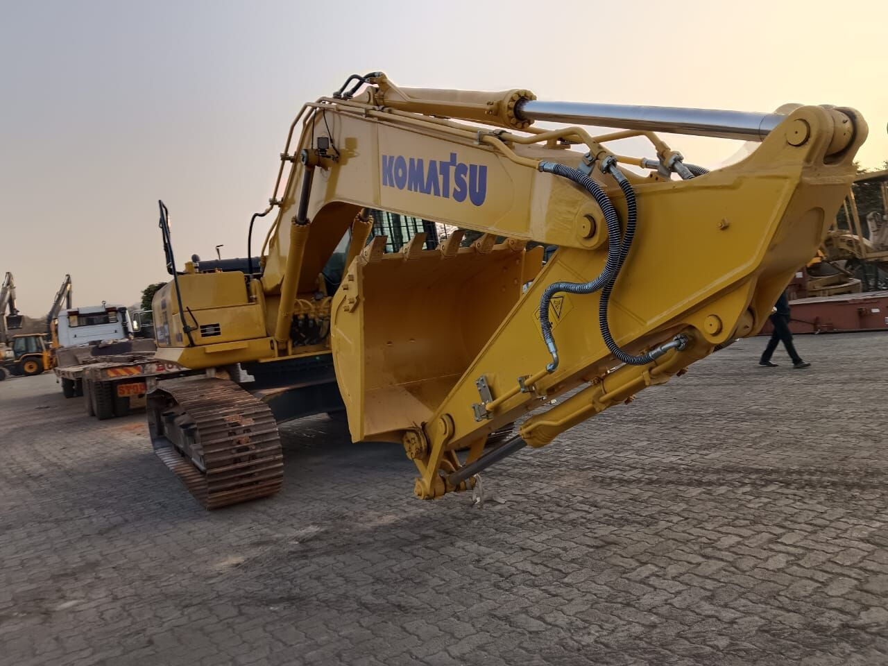 New Komatsu PC210 tracked excavator - Гусеничный экскаватор: фото 4 New Komatsu PC210 tracked excavator - Гусеничный экскаватор: фото 4