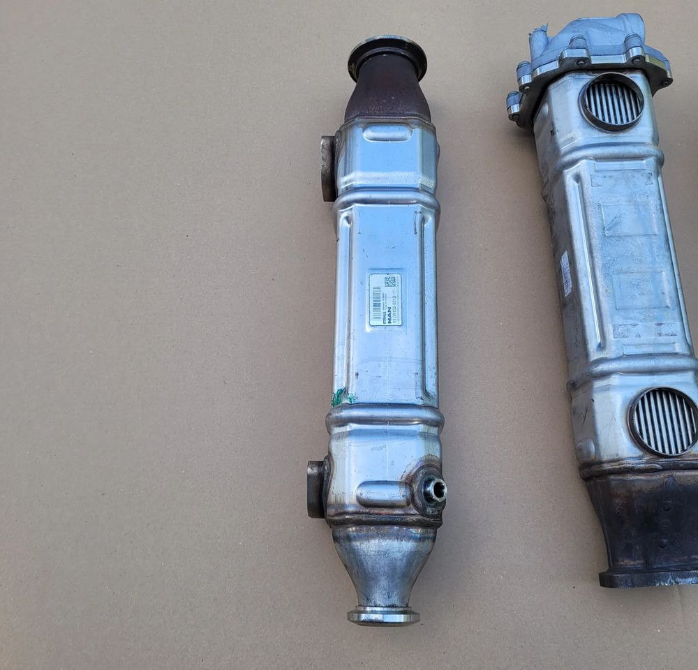 CHŁODNICA EGR MAN TGX TGS TGM ORYGINAŁ 51.08152-5013 , 51.08152-5011 CHWALIM116 - Радиатор EGR для Грузовиков: фото 5 CHŁODNICA EGR MAN TGX TGS TGM ORYGINAŁ 51.08152-5013 , 51.08152-5011 CHWALIM116 - Радиатор EGR для Грузовиков: фото 5