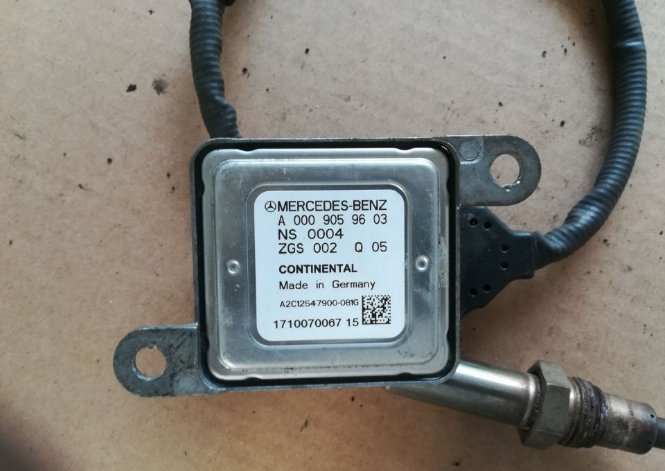 CZUJNIK NOX MERCEDES 0009059603 - Сенсор для Грузовиков: фото 1 CZUJNIK NOX MERCEDES 0009059603 - Сенсор для Грузовиков: фото 1