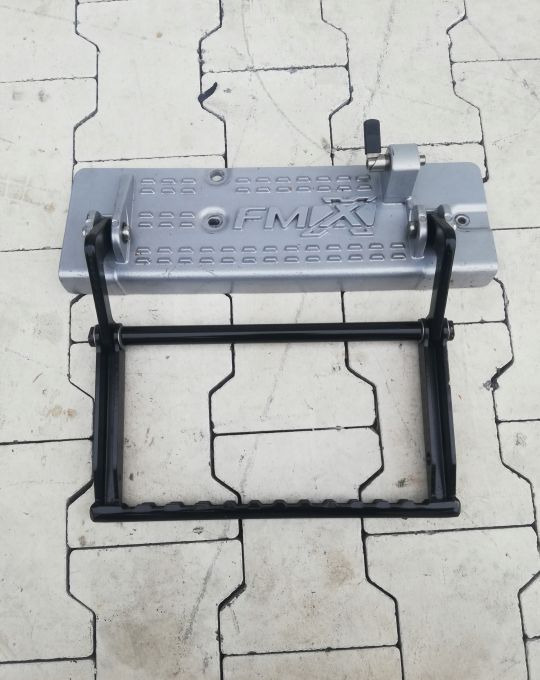 DRABINKA STOPIEN VOLVO FMX ORYG. - Боковая подножка для Грузовиков: фото 1 DRABINKA STOPIEN VOLVO FMX ORYG. - Боковая подножка для Грузовиков: фото 1