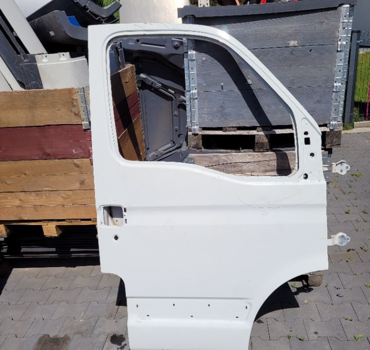 DRZWI IVECO DAILY MASTER MASCOTT PRAWE - Дверь и запчасти для Фургонов: фото 1 DRZWI IVECO DAILY MASTER MASCOTT PRAWE - Дверь и запчасти для Фургонов: фото 1