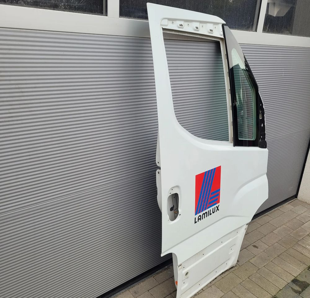 DRZWI IVECO DAILY NM RH. LUB LH. CANA ZA SZT. CHWALIM116 - Кузов и экстерьер для Грузовиков: фото 2 DRZWI IVECO DAILY NM RH. LUB LH. CANA ZA SZT. CHWALIM116 - Кузов и экстерьер для Грузовиков: фото 2