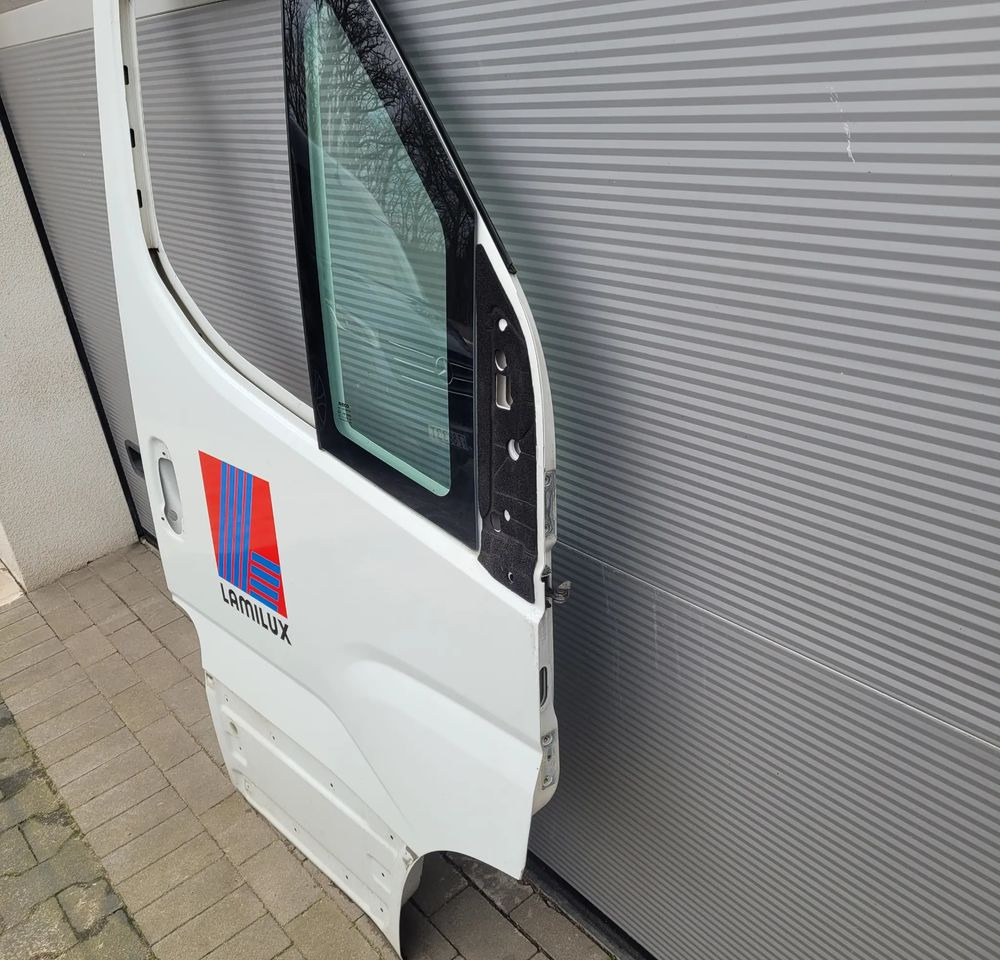 DRZWI IVECO DAILY NM RH. LUB LH. CANA ZA SZT. CHWALIM116 - Кузов и экстерьер для Грузовиков: фото 3 DRZWI IVECO DAILY NM RH. LUB LH. CANA ZA SZT. CHWALIM116 - Кузов и экстерьер для Грузовиков: фото 3