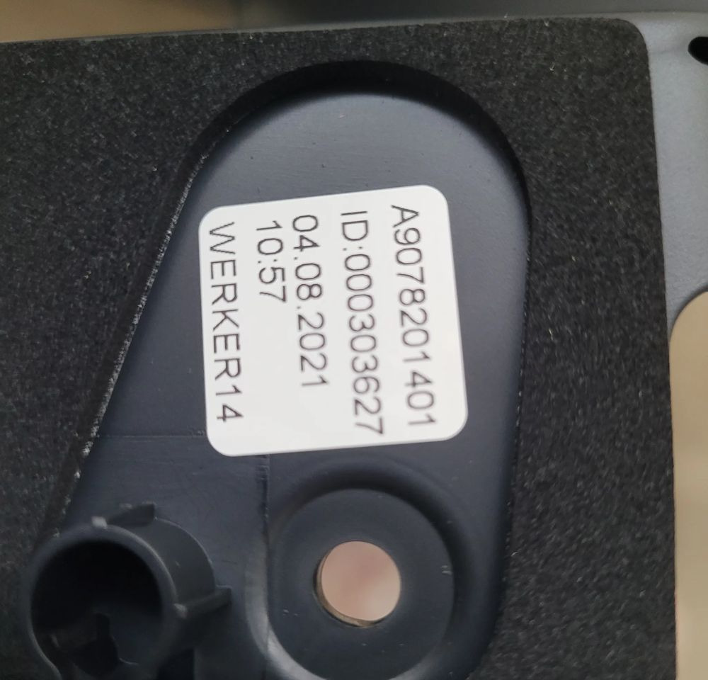 KAMERA TYL MERCEDES SPRINTER NOWY ORYGINAŁ A9079055107 - Кузов и экстерьер для Грузовиков: фото 3 KAMERA TYL MERCEDES SPRINTER NOWY ORYGINAŁ A9079055107 - Кузов и экстерьер для Грузовиков: фото 3