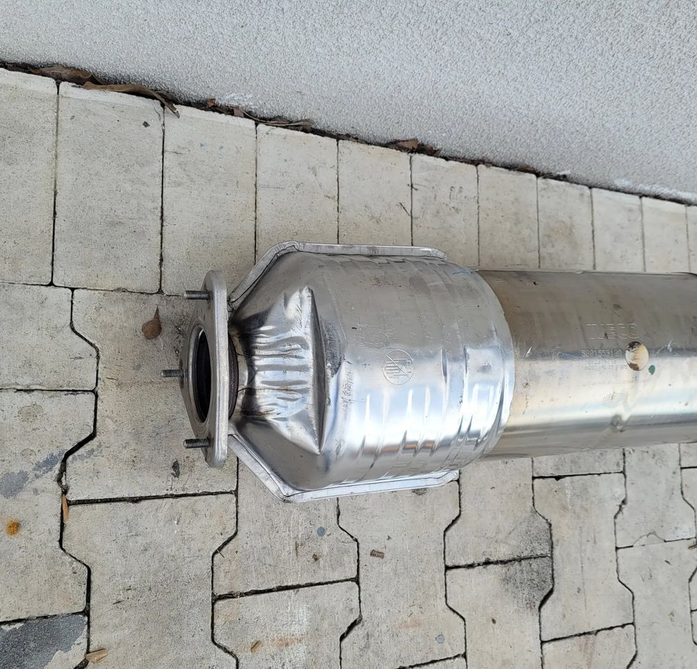 KATALIZATOR DPF IVECO DAILY 5802314718 - Катализатор для Фургонов: фото 2 KATALIZATOR DPF IVECO DAILY 5802314718 - Катализатор для Фургонов: фото 2
