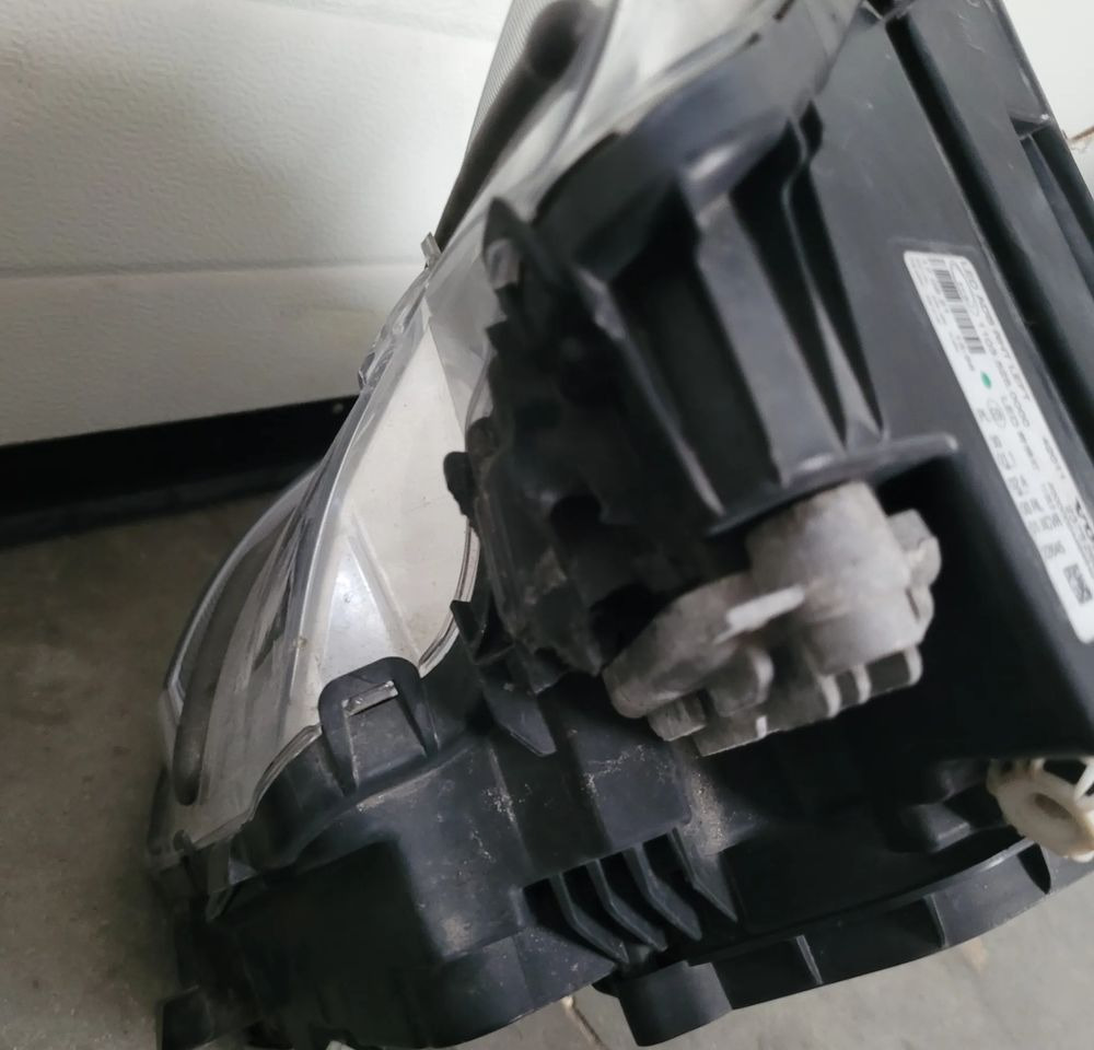 LAMPA LED LH. VOLVO FH5 23752680 ORYGINAŁ CHWALIM116 - Свет/ Освещение для Грузовиков: фото 4 LAMPA LED LH. VOLVO FH5 23752680 ORYGINAŁ CHWALIM116 - Свет/ Освещение для Грузовиков: фото 4