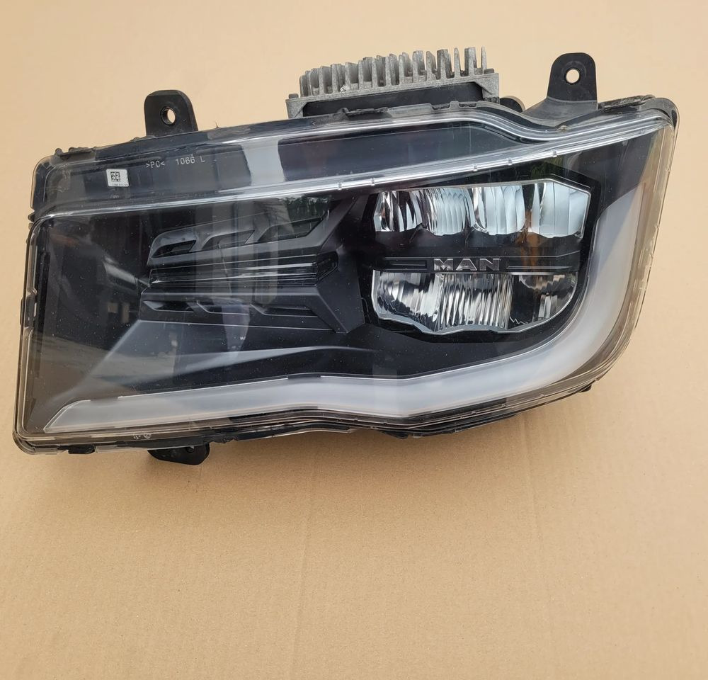 LAMPA LED MAN TG3 TGX NM ORYGINAŁ 81.25101-6821 LEWA CHWALIM116 - Свет/ Освещение для Грузовиков: фото 1 LAMPA LED MAN TG3 TGX NM ORYGINAŁ 81.25101-6821 LEWA CHWALIM116 - Свет/ Освещение для Грузовиков: фото 1