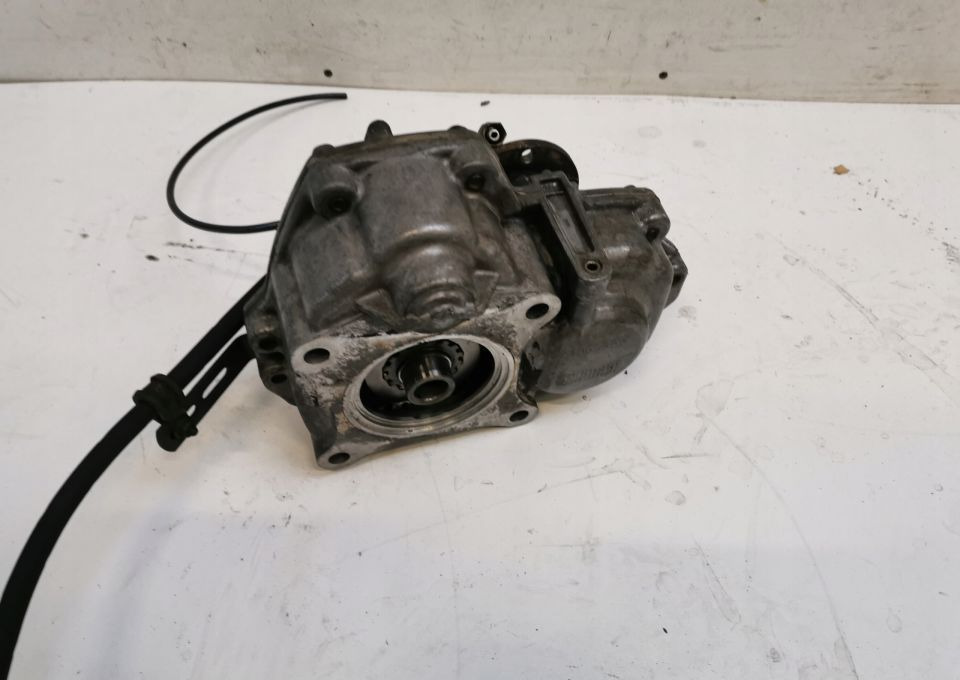 PRZYSTAWKA SKRZYNI BIEGÓW PTO VOLVO FH 21066327 - Коробка передач и запчасти для Грузовиков: фото 2 PRZYSTAWKA SKRZYNI BIEGÓW PTO VOLVO FH 21066327 - Коробка передач и запчасти для Грузовиков: фото 2