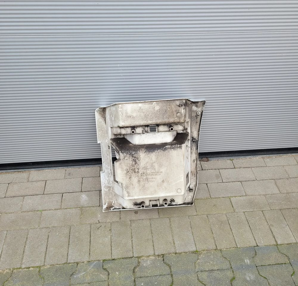STOPNICA RENAULT RANGE T GAMA RH ORYGINAŁ 50145376 CHWALIM116 - Кузов и экстерьер для Грузовиков: фото 2 STOPNICA RENAULT RANGE T GAMA RH ORYGINAŁ 50145376 CHWALIM116 - Кузов и экстерьер для Грузовиков: фото 2