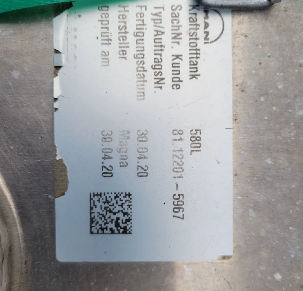 ZBIORNIK PALIWA MAN TGX 580L LIFT 130X70X70 - Топливный бак для Грузовиков: фото 4 ZBIORNIK PALIWA MAN TGX 580L LIFT 130X70X70 - Топливный бак для Грузовиков: фото 4