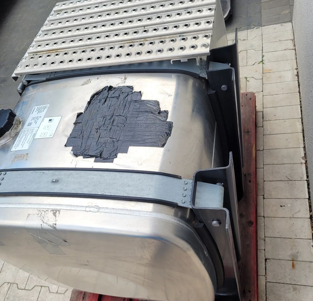 ZBIORNIK PALIWA MAN TGX TG3 81.12201-6929 460L CHWALIM116 - Топливный бак для Грузовиков: фото 5 ZBIORNIK PALIWA MAN TGX TG3 81.12201-6929 460L CHWALIM116 - Топливный бак для Грузовиков: фото 5