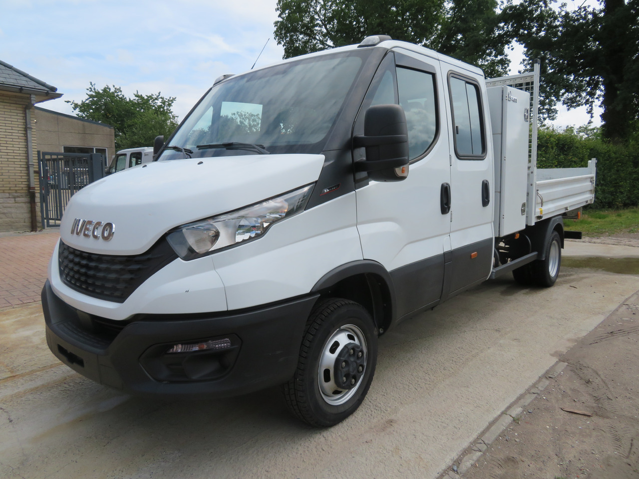 IVECO Daily 35C16 3.0 Dubbel cabine - Малотоннажный самосвал, Грузопассажирский фургон: фото 3 IVECO Daily 35C16 3.0 Dubbel cabine - Малотоннажный самосвал, Грузопассажирский фургон: фото 3