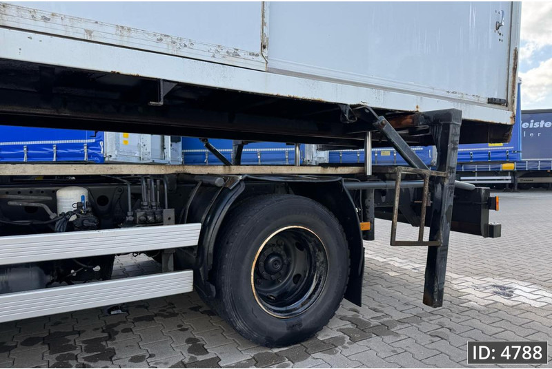 Mercedes-Benz Atego 816 Day Cab, Euro 5, BDF / EPS automatic / standklima / Hydraulic system - Грузовик-контейнеровоз/ Сменный кузов: фото 5 Mercedes-Benz Atego 816 Day Cab, Euro 5, BDF / EPS automatic / standklima / Hydraulic system - Грузовик-контейнеровоз/ Сменный кузов: фото 5