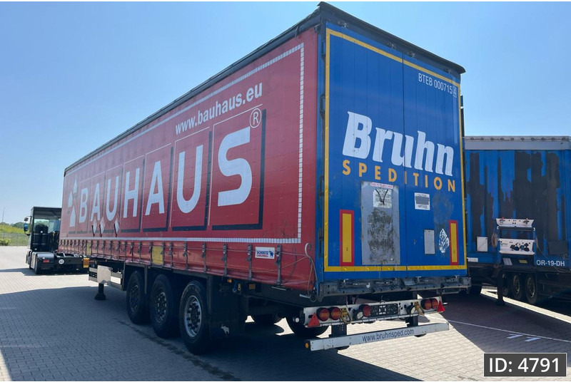 Schmitz Cargobull SCB*S3T / Disk brakes - Тентованный полуприцеп: фото 2 Schmitz Cargobull SCB*S3T / Disk brakes - Тентованный полуприцеп: фото 2