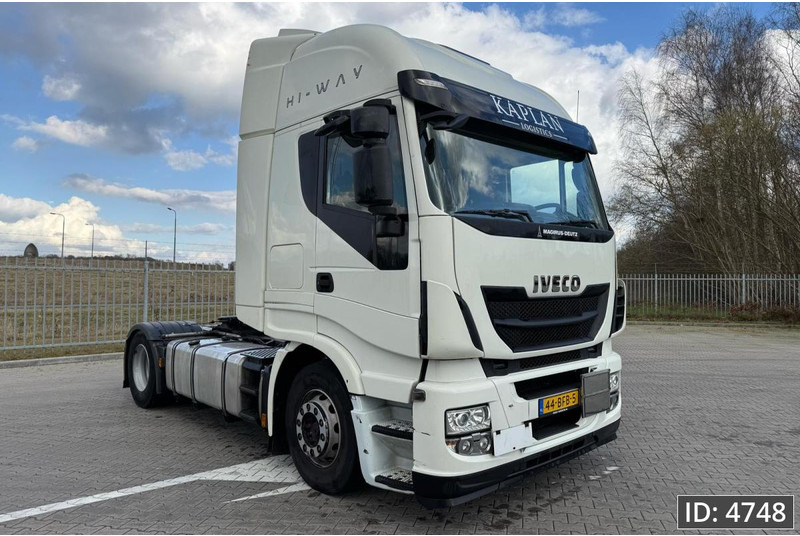 Iveco Stralis AS440S50 Active Space, Euro 6, / ADR / Blower Drum, ADR - Тягач: фото 4 Iveco Stralis AS440S50 Active Space, Euro 6, / ADR / Blower Drum, ADR - Тягач: фото 4