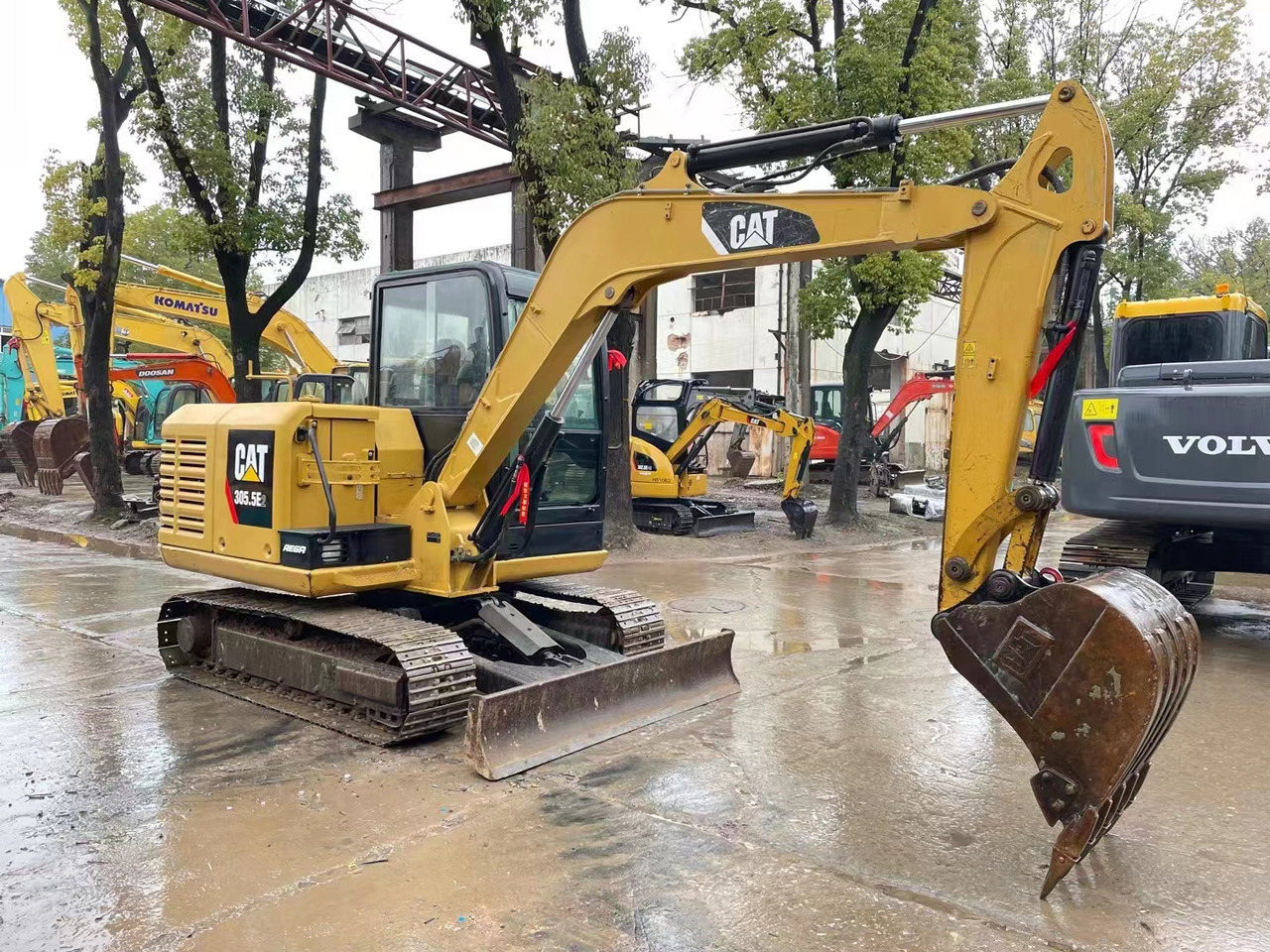 CAT 305.5E Mini excavator Click for Discount - Мини-экскаватор: фото 4 CAT 305.5E Mini excavator Click for Discount - Мини-экскаватор: фото 4