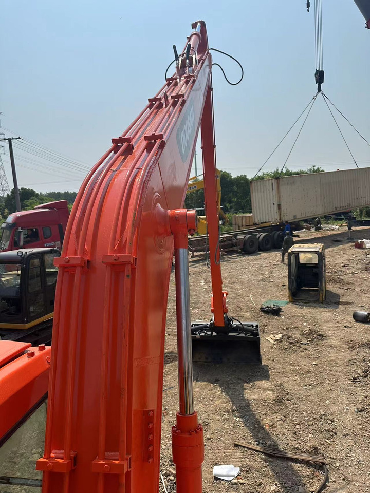 DOOSAN DH150LC-7 Extended arm crawler excavator - Гусеничный экскаватор: фото 3 DOOSAN DH150LC-7 Extended arm crawler excavator - Гусеничный экскаватор: фото 3