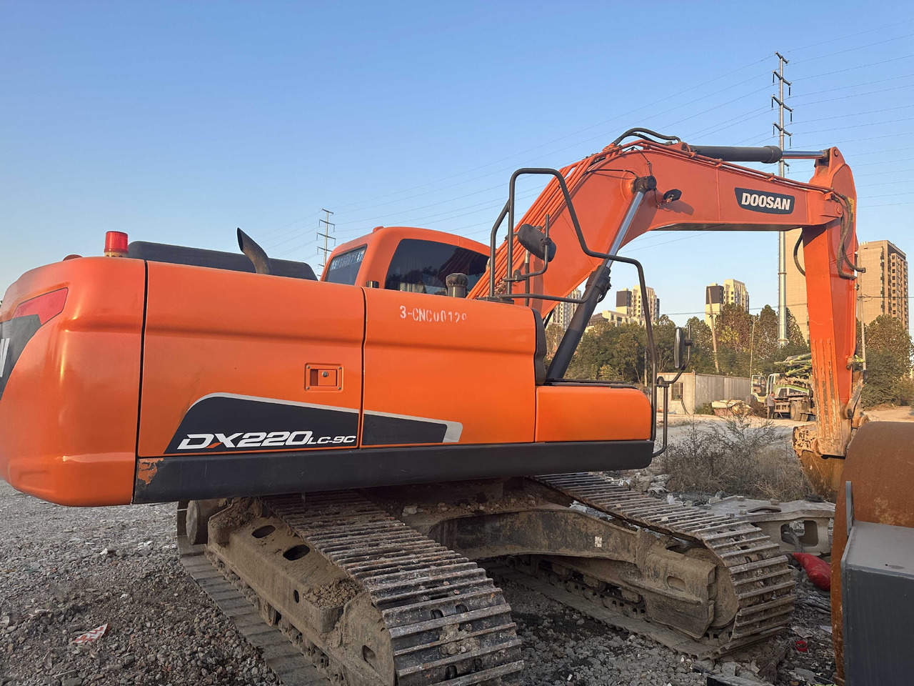 Doosan Mini Excavator DX220 - Мини-экскаватор: фото 1 Doosan Mini Excavator DX220 - Мини-экскаватор: фото 1