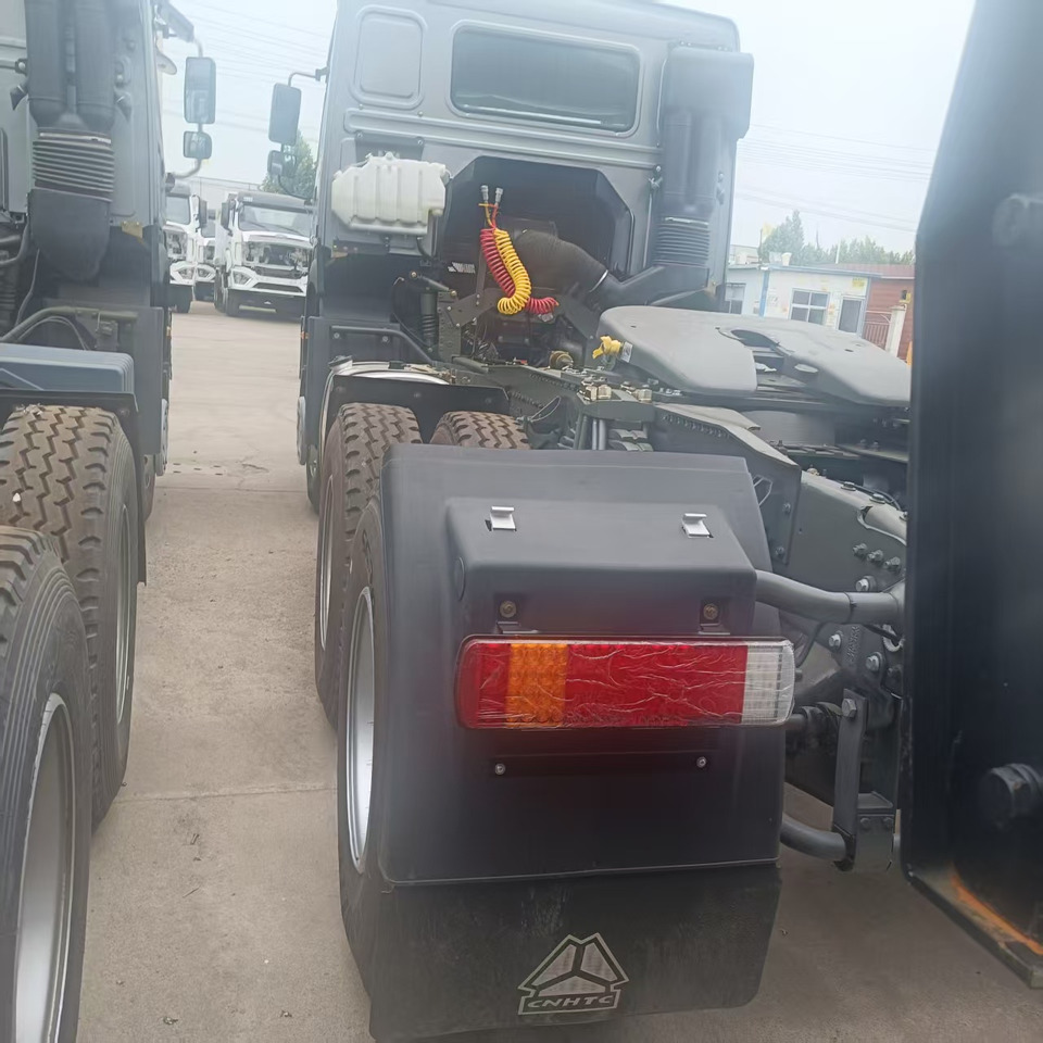 HOWO Dump Truck Unit 6✖4 Click Here for Discount - Грузовик с закрытым кузовом: фото 4 HOWO Dump Truck Unit 6✖4 Click Here for Discount - Грузовик с закрытым кузовом: фото 4