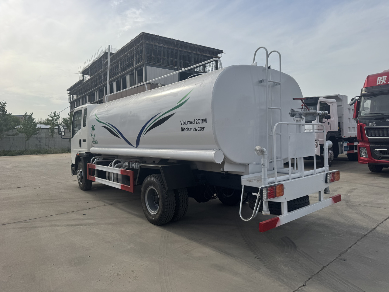 Howo Water Tanker Click for Discount - Насос для воды: фото 4 Howo Water Tanker Click for Discount - Насос для воды: фото 4