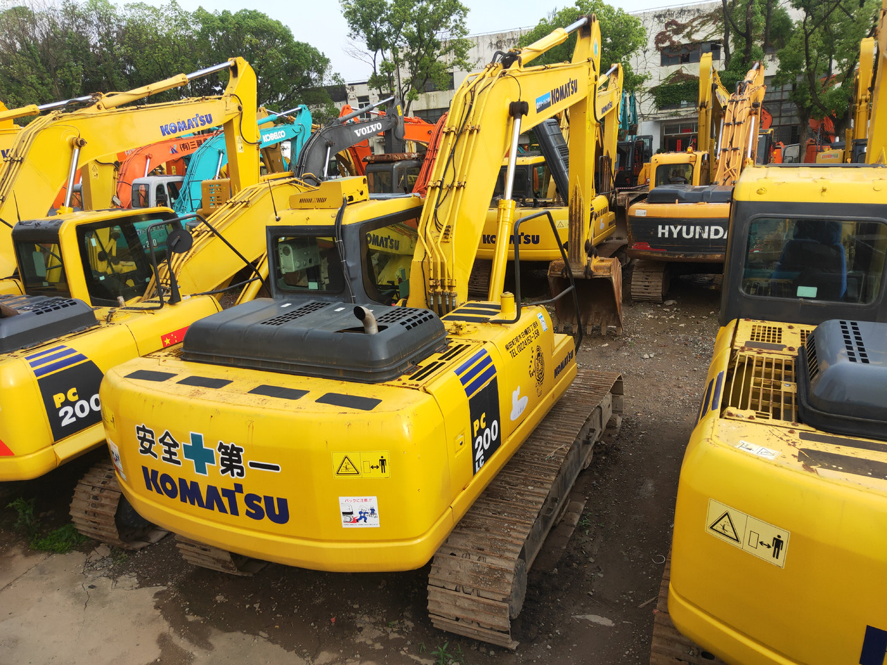 Гусеничный экскаватор KOMATSU PC200L: фото 6