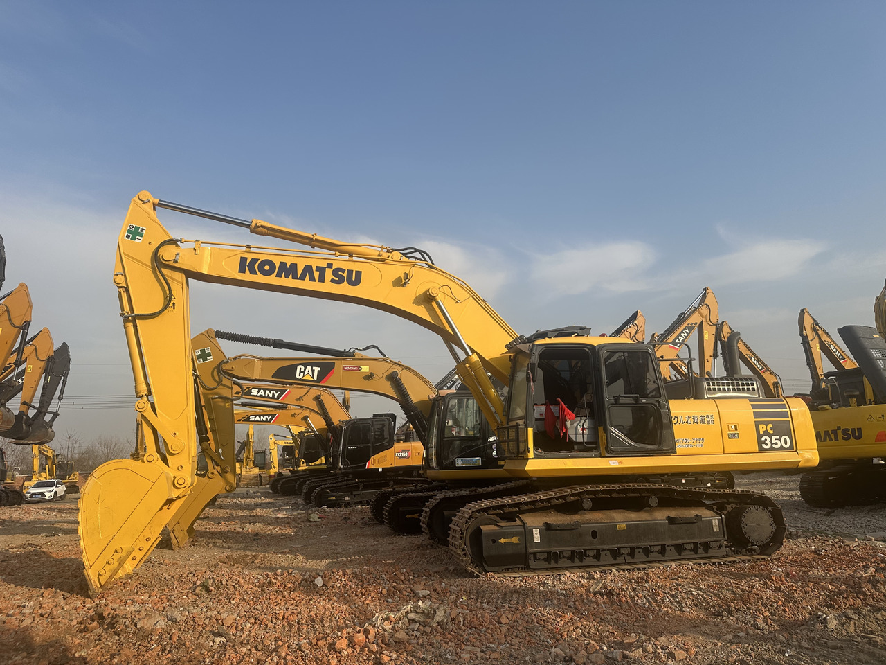 KOMATSU PC350 - Гусеничный экскаватор: фото 1 KOMATSU PC350 - Гусеничный экскаватор: фото 1