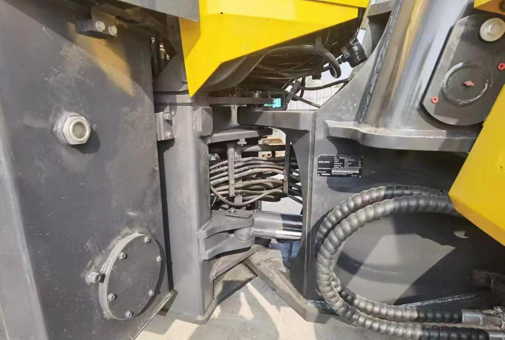 KOMATSU WA470 Wheel Loader Click for Discount - Колёсный погрузчик: фото 5 KOMATSU WA470 Wheel Loader Click for Discount - Колёсный погрузчик: фото 5