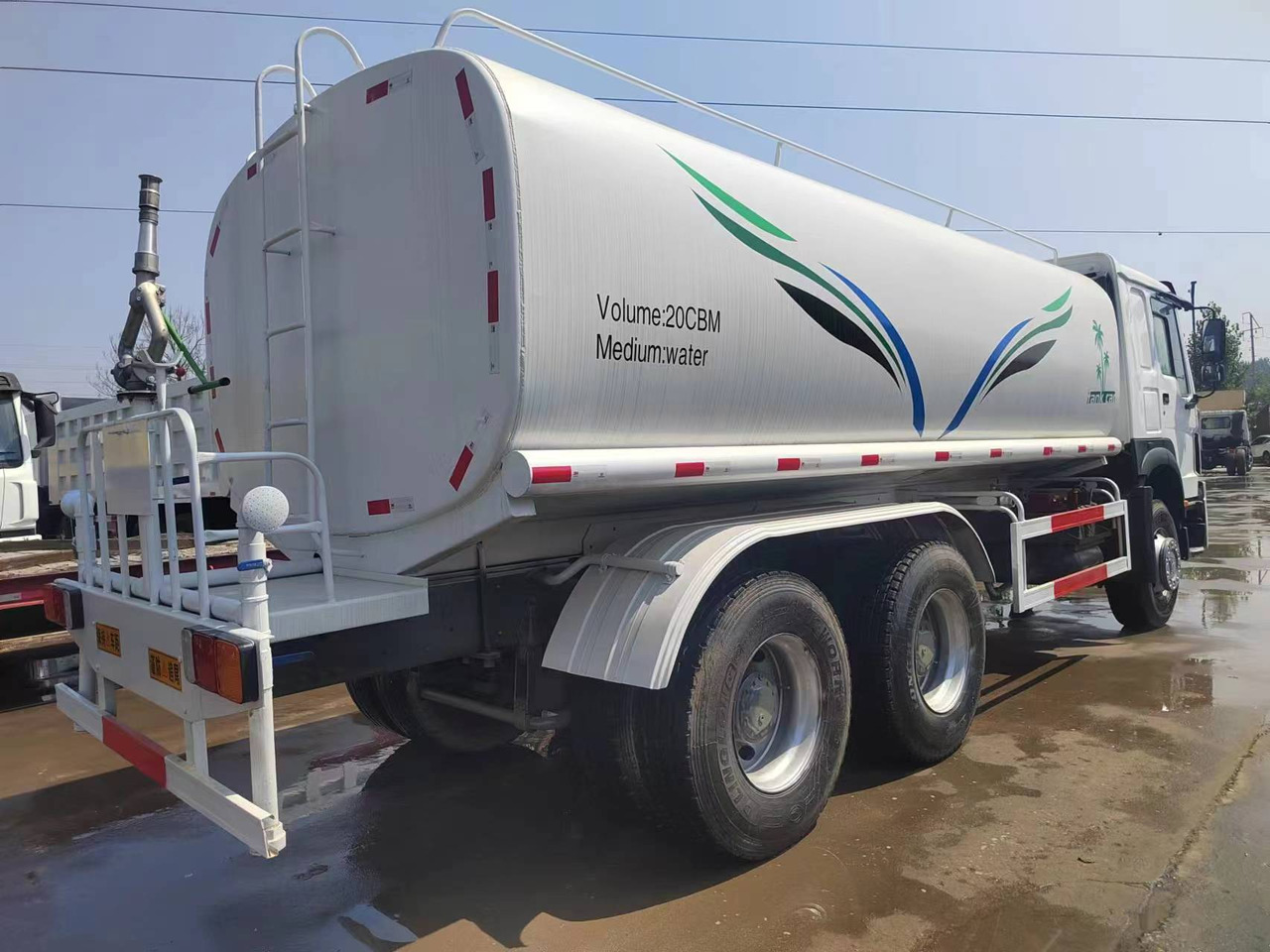 HOWO Water Tanker Click Here for Discount - Коммунальная/ Специальная техника: фото 3 HOWO Water Tanker Click Here for Discount - Коммунальная/ Специальная техника: фото 3