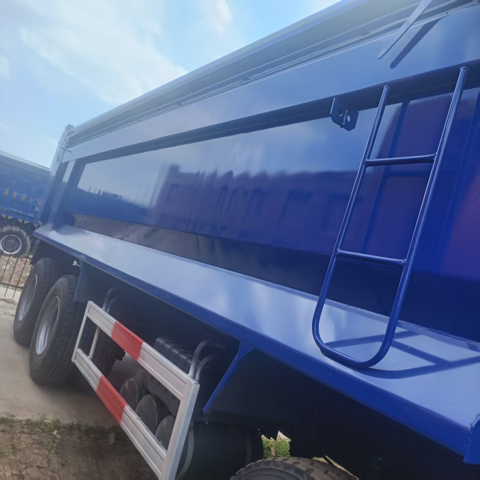 SINOTRUK HOWO NX400 8X4 - Самосвал: фото 3 SINOTRUK HOWO NX400 8X4 - Самосвал: фото 3