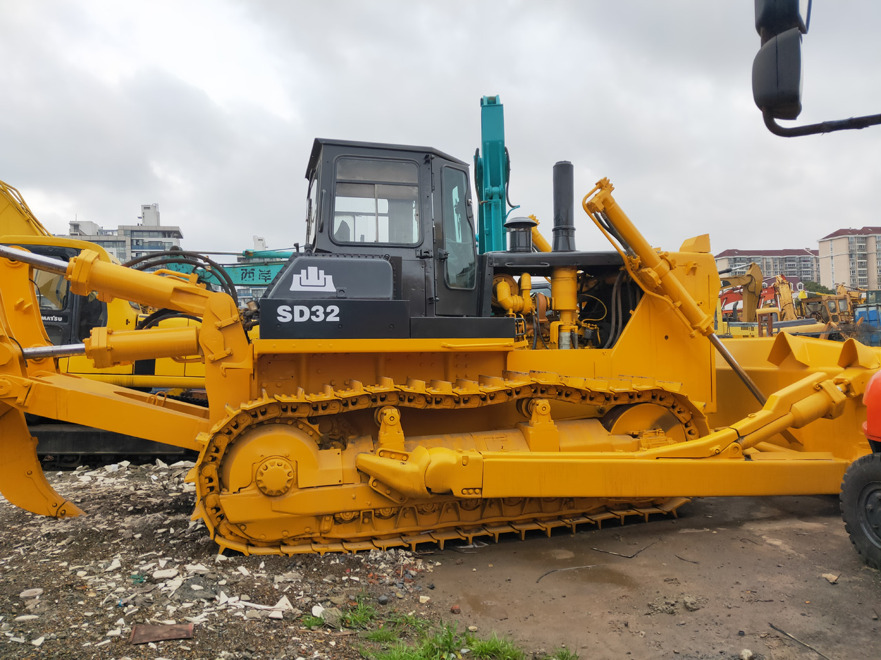 SHANTUI SD32 - Строительная техника: фото 3 SHANTUI SD32 - Строительная техника: фото 3