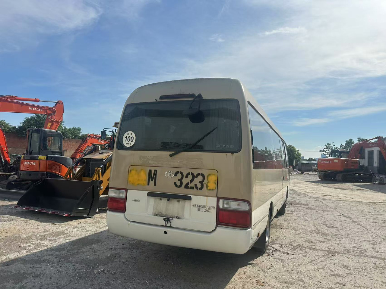 TOYOTA Coaster - Микроавтобус, Пассажирский фургон: фото 3 TOYOTA Coaster - Микроавтобус, Пассажирский фургон: фото 3