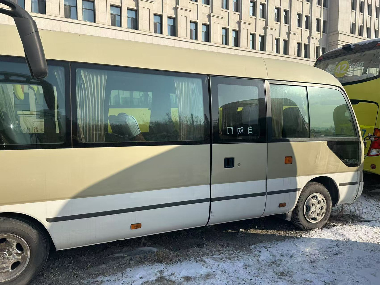 TOYOTA Coaster - Городской автобус: фото 3 TOYOTA Coaster - Городской автобус: фото 3